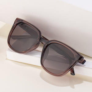 Nuevas Gafas de Sol Polarizadas con Marco Cuadrado, Unisex, Protección UV400, Lentes Negras TR90 TAC Clase 2, Estilo GM - Product Image 2