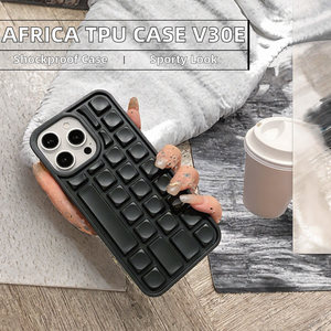 Nouvelle coque de téléphone créative anti-chute avec clavier 3D pour iPhone 11/15 pour Apple Nouvelle coque de protection souple en TPU pour iPhone 16PRO - Product Image 2