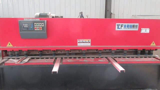 Durable Four Seasons Gutter Pro | Premium Aluminum Rainwater System