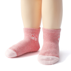 12 Pack simpatici animali cartoni animati calzini da pavimento con impugnature neonato bambino in cotone biologico antiscivolo camminare per bambini calzini <span class=keywords><strong>a</strong></span> strisce - Product Image 4