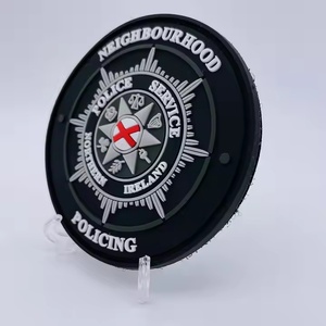 Partenaire de personnalisation complète : Patch en PVC avec support en crochet en caoutchouc souple 3D, silicone et chlorure de polyvinyle, formé par des experts - Product Image 6