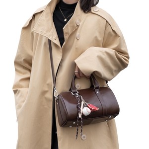 Sac bandoulière en cuir véritable forme selle avec logo personnalisable, fermeture éclair, durable, imperméable, pour femme, tendance - Product Image 4