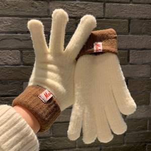 Guantes Térmicos de Punto Coloridos para Mujer para Ciclismo de Otoño/Invierno - Diseño de Cinco Dedos para Protección contra el Frío - Product Image 4