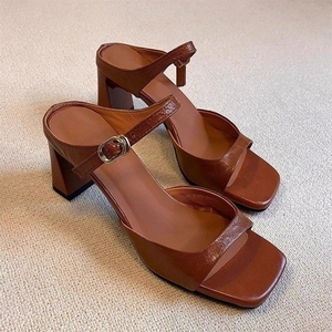 Nuevas sandalias de tacón medio grueso para mujer, estilo veraniego, punta abierta, cuadradas, a la moda, combinables con todo 916 - Product Image 2