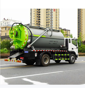 รถดูดสิ่งปฏิกูลแบบสุญญากาศสำหรับตลาดสากล รุ่น Clw Customized 4x2 12 คิวบ์ ยี่ห้อ Foton พร้อมระบบระบายน้ำแบบครบวงจร - Product Image 2