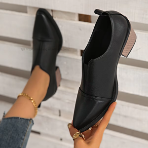 Chaussures plates à talon moyen de style britannique, grande taille, nouveau style automne, à talon épais, bout pointu, bouche profonde, en cuir pour femmes - Product Image 3