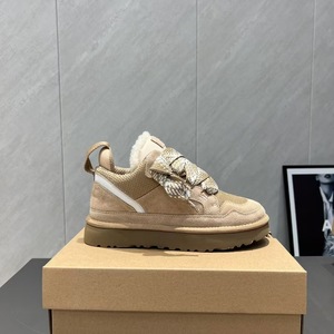 Scarpe con Logo <span class=keywords><strong>di</strong></span> <span class=keywords><strong>marca</strong></span> <span class=keywords><strong>di</strong></span> lusso personalizzate <span class=keywords><strong>di</strong></span> alta qualità 2025 gli uomini e le donne che camminano stile Uggs <span class=keywords><strong>di</strong></span> cotone <span class=keywords><strong>stivali</strong></span> con suola spessa - Product Image 2