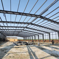 Kits de construction préfabriqués personnalisés Structure en acier léger Barndominium hangar de ferme entrepôt atelier-soudage disponible