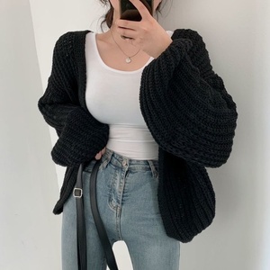 <span class=keywords><strong>Pull</strong></span> en tricot épais gris de style coréen Y2K personnalisé pour femmes, cardigan long décontracté à <span class=keywords><strong>manches</strong></span> <span class=keywords><strong>évasées</strong></span> et devant ouvert - Product Image 3