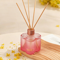 Diffuseur de parfum en verre en forme de fleur, diffuseur d'arômes de luxe à dégradé de couleurs pour la décoration de la maison, hôtel, spa, cadeau OEM ODM