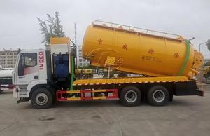 Camion-citerne à jet d'aspiration sanitaire SAIC‑1VECO HONGYAN 6x4, moteur Yuchai 8L, pompe à vide à anneau d'eau auxiliaire, pompe HPP 350L/min - Product Image 4