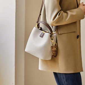 Bolsos de Mujer de Estilo Moderno 2025, Bolso Tipo Bandolera de un Solo Hombro para Viajar al Trabajo - Product Image 2