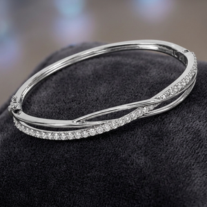 Elegant <b>Solid</b> 18K White <b>Gold</b> Natural Diamond Wrist <b>Bangle</b> Fine Clear Gem Wrist Cuff for Ladies Wedding Banquet - Product Image 3