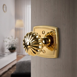 Manija <span class=keywords><strong>de</strong></span> puerta interior con diseño <span class=keywords><strong>de</strong></span> bola <span class=keywords><strong>de</strong></span> calabaza en oro brillante, pomo <span class=keywords><strong>de</strong></span> pétalo vintage, cerradura <span class=keywords><strong>de</strong></span> privacidad con base <span class=keywords><strong>de</strong></span> remache para sistemas <span class=keywords><strong>de</strong></span> baño, dormitorio y condominio - Product Image 4