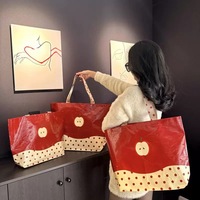 Bolsa de Mano con Correa para el Hombro, Personalizada con Logotipo, Reutilizable, Ecológica, Laminada Transparente, Tejida en PP con Patrón de Letras, Tamaño Grande o Mediano