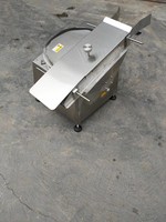 Machine à découper les pains à hamburger et les pains à hot-dog, petite et facile à utiliser