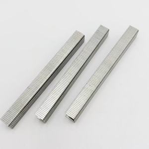 Precio de fábrica Grapas de corona de 10 mm (3/8 pulg.) galvanizadas con punta de cincel 20 GA A11/T50 10.6 para aplicaciones en muebles - Product Image 6