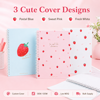Carnet à spirale personnalisé avec couverture imprimée fraise mignonne, 3 couleurs (rose, bleu, blanc), OEM ODM, faible MOQ, vente en gros, cadeau scolaire