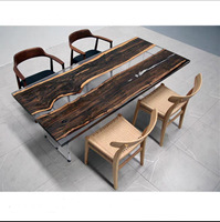 Table de restaurant transparente bleue au design personnalisé Table à manger de rivière en noyer massif Table basse en résine époxy pour salle à manger de rivière