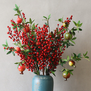 Bouquet de fruits artificiels Kch, baies rouges, grenades, feuilles vertes pour arrangement floral, décoration de la maison, décoration de festival - Product Image 1