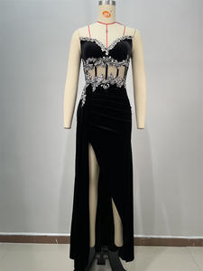 فستان سهرة نسائي أسود أنيق بتصميم عصري مزين بالخرز مع شق عالي للحفلات - Product Image 6