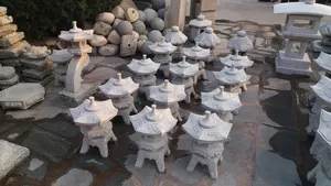 Unique Handmade Natural Stone Lanterns Wholesale Price Stone Lanterns For Gardens