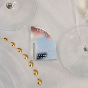 Etiquetas de Acrílico Personalizadas para Bebidas, Recuerdos de Boda, Marcadores de Vino, Tarjetas de Lugar Grabadas con Láser, Números de Mesa para Fiestas - Product Image 5