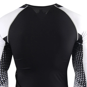 Camiseta de Protección Solar para Hombre, Color Sólido, Precio Razonable, Nueva Llegada 2025, Diseño Personalizado, Material Transpirable, UPF50+, Antibacteriana, Secado Rápido - Product Image 6