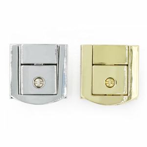 מנעול 6047 מודרני איכותי מצופה זהב בהיר, מארז עץ, מנעול מסגסוגת אבץ מוצקה עם מפתח, מנעול לתיק, קופסת מתנה - Product Image 1