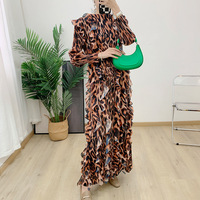 Nouvelle Collection : Robe Plissée Longue à Manches Longues Style Moyen-Orient, Extensible et Confortable, Imprimé Léopard, pour Femme