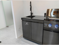 Meubles de luxe étanches en acier noir robuste armoire de cuisine extérieure modulaire portable ensemble complet évier réfrigérateur 8 brûleurs