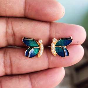 Boucles d'oreilles clous papillon en émail, argent sterling 925, bijoux fins inspirés de la nature, boucles d'oreilles fines, bijoux personnalisés - Product Image 3