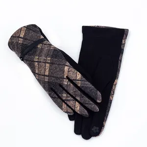 Wholesale ladies plaid woolen fabric touchscreen gloves ladies outdoor Winter gloves