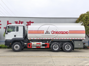 Camión Cisterna Diésel ANTII HOWO 8X4, Capacidad de 31-40T, 15001-30000L, Transmisión Manual, Almacenamiento de Aceite - Product Image 3