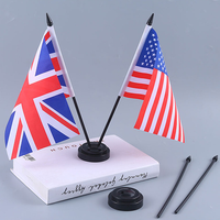 Vente en gros de mini drapeaux nationaux de table de bureau en polyester imperméable imprimés sur mesure de bureau 15x21cm avec base en plastique noir