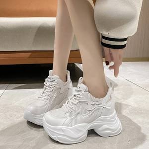 Zapatos de Plataforma Blancos Casuales para Mujer con Logotipo Personalizado, Estilo Deportivo, para Caminar - Product Image 4