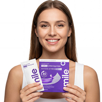 Tiras blanqueadoras dentales moradas con fórmula vegana, natural, orgánica y certificada Halal, sin peróxido, para dientes y encías sensibles.