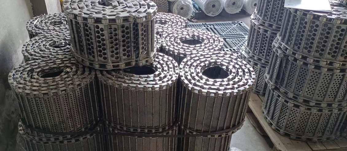 SUS304 Stainless Steel Metal Perforated Chain Plate Conveyor Belt