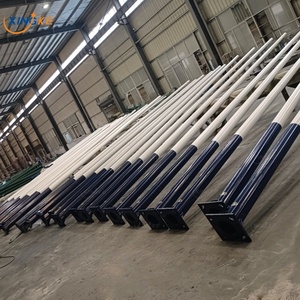 22m Hoher Mast Solarbetriebener Verzinkter Teleskop-Lichtmast mit 10m Verlängerung für Außenbeleuchtung 10 Jahre Garantie - Product Image 1
