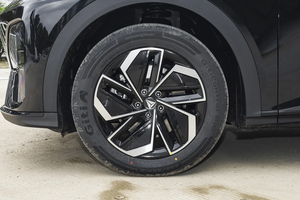Toyota Corolla <span class=keywords><strong>Cross</strong></span> <span class=keywords><strong>2</strong></span>.0L Hybride Intelligent SUV Édition Haut de Gamme 2025 – Nouveaux Véhicules - Product Image 5