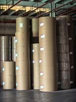 Rouleau de tampons rafraîchissants en papier kraft brun enduit de résine pour fermes d'élevage et serres 95 g/m² 1100 mm x 740 mm