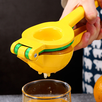 Gebruiksvriendelijke, handige citruspers, efficiënt dubbelwandig ontwerp, vers sap, aluminiumlegering, duurzaam, vaatwasserbestendig, fruit.