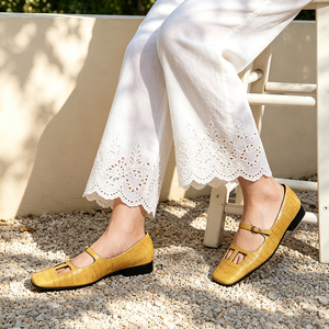 Chaussures de bureau tendance en cuir véritable pour femmes, style rétro français Mary Jane à bride unique, chaussures plates décontractées de luxe à bout carré pour femmes - Product Image 1