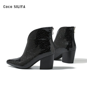 Bottines pour femmes Coco SILIYA, bout pointu, imprimé serpent, fermeture éclair, bottines Chelsea, tendance mode, talon en bois blanc - Product Image 2