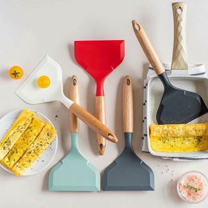 Kitchen Accessories Short Wide Fried Spatula Turner Silicone Pancakes Shovel With Wooden Handle for Egg <b>Cookie</b> - Product Image 2