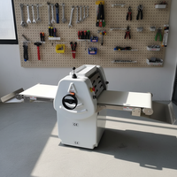 Nouvelle Laminoir à Pâte Industrielle Commerciale Mini pour Pizza, Pain, Croissant, et Pâtisseries Variées – Idéal pour Boulangeries et Boulangeries de Céréales