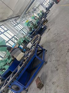 Zapatillas de PVC/TPU/TPR para hombres y mujeres, máquina de fabricación de zapatos, sandalias para niños, máquina de soplado de discos, máquina formadora de suelas - Product Image 6