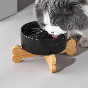 Ensemble de bol d'eau en céramique pour chat et chien en céramique surélevée avec support en bois bols pour animaux de compagnie blancs anti-basculement pour chiens et chats - Product Image 4