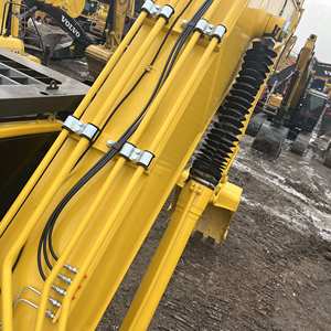 Excavadora Komatsu PC240-8 Usada de 24 Toneladas con Motor Komatsu SAA6D107E-1, Bomba Hidráulica, Caja de Cambios y Componentes Principales en Venta - Product Image 6