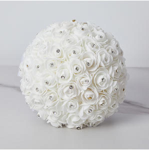 D308 Élégant Blanc Rose <span class=keywords><strong>Bouquet</strong></span> <span class=keywords><strong>De</strong></span> <span class=keywords><strong>Mariée</strong></span> <span class=keywords><strong>Avec</strong></span> Dentelle Cristal Diamant Main Bouquets Décoratif Fleurs Artificielles Décoration <span class=keywords><strong>De</strong></span> Mariage - Product Image 3